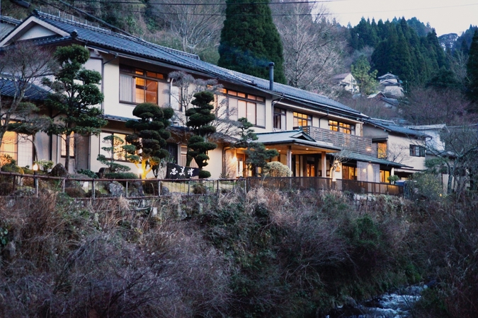 大洞窟温泉　旅館志美津